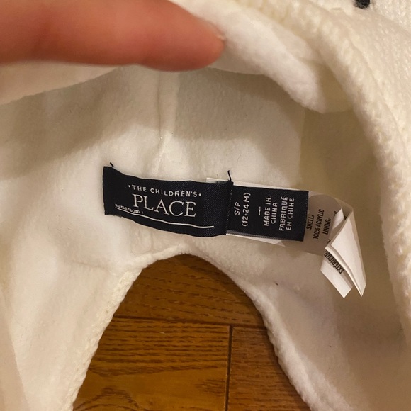 Children’s Place Toddler Winter Hat and Mittens - Picture 3 of 6